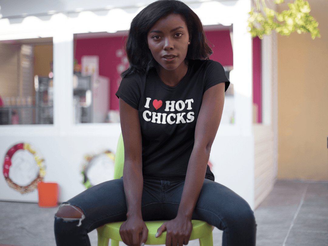 I Love Hot Chicks Short Sleeve Ultra Soft Cotton Crewneck Unisex Top - TopKoalaTee